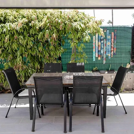 Pakuana * Маспаломас